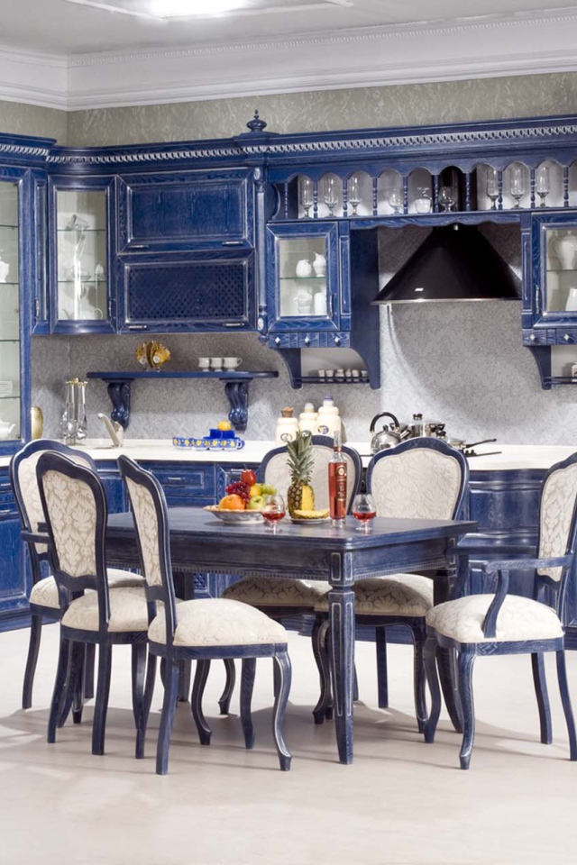 Просторная синяя кухня