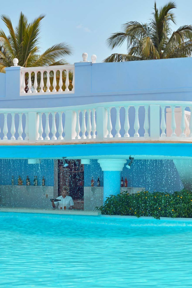 Бассейн на курорте Кайо Гильермо, Куба