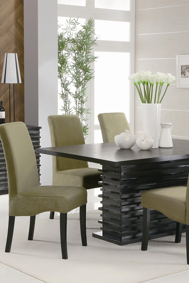 Азбука на стене в столовой