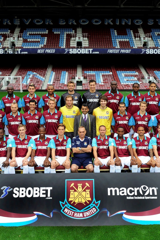 Лучший футбольный клуб Англии Вест Хэм Юнайтед