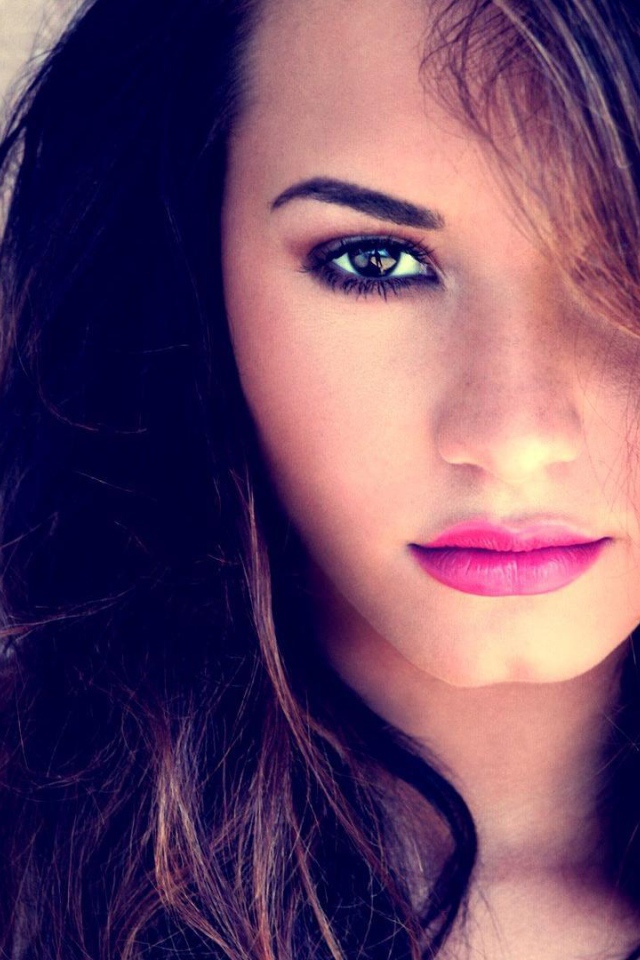 Знаменитая Деми Ловато