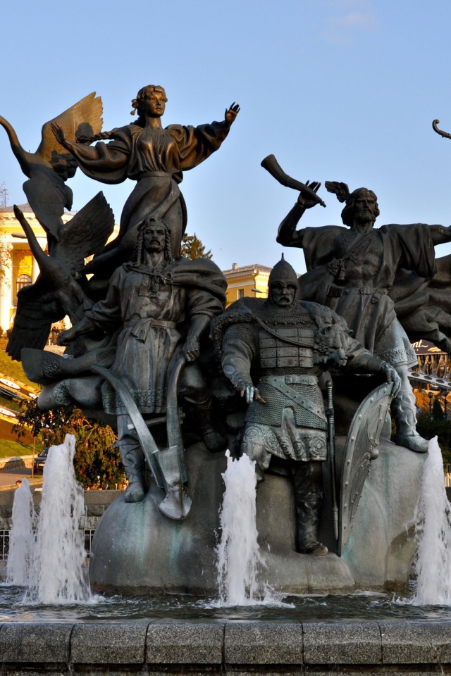 Памятник в Киеве