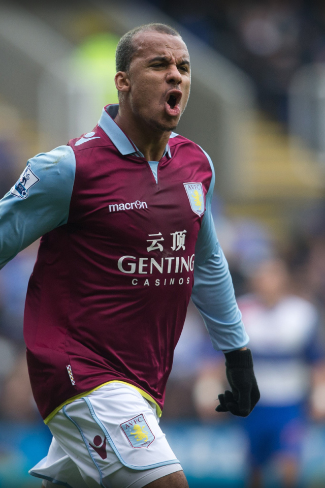 Популярный футбольный клуб Астон Вилла