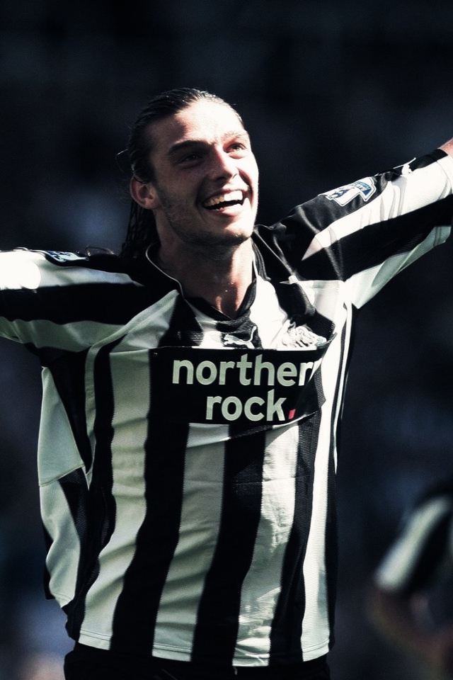 Популярный футбольный клуб Англии Ньюкасл Юнайтед