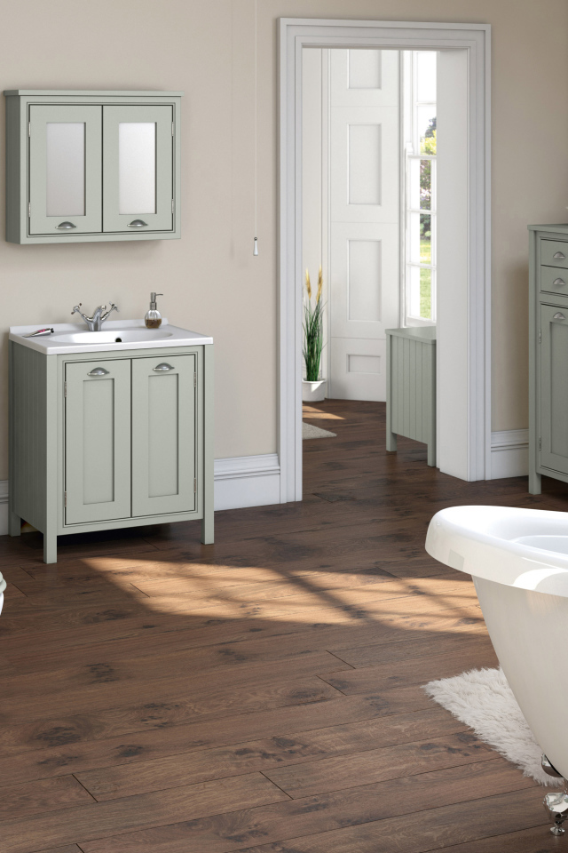 Традиционное оформление ванной комнаты