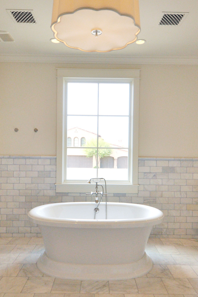 Белая ванная