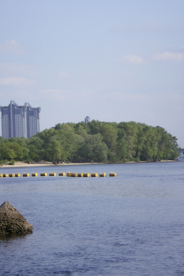 Широкие просторы Днепра в Киеве