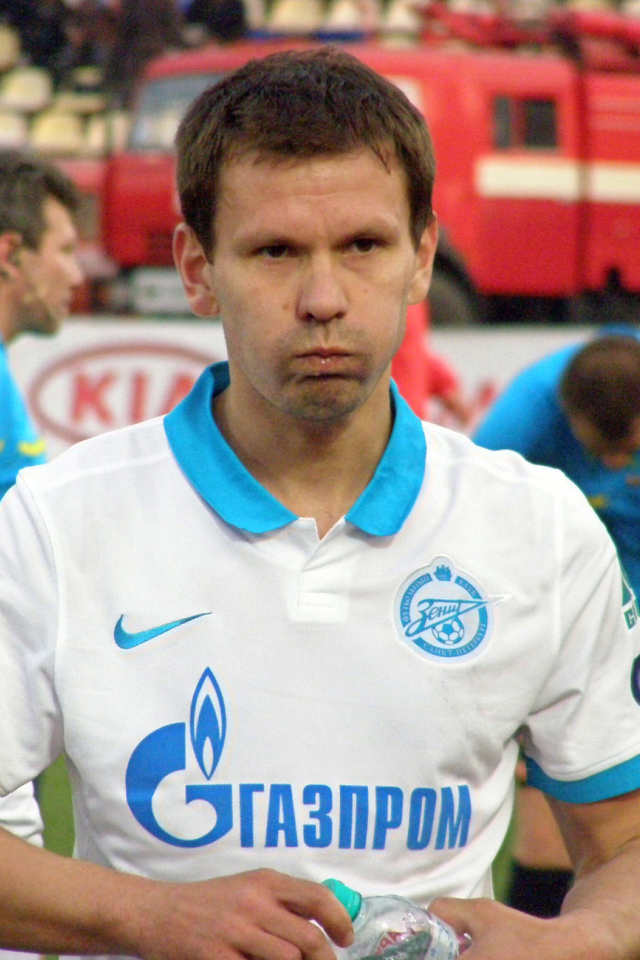 Константин Зырянов полузащитник Зенита в перерыве