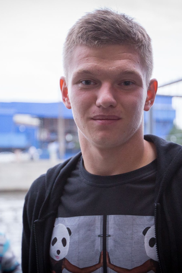 Полузащитник Зенита Олег Шатов