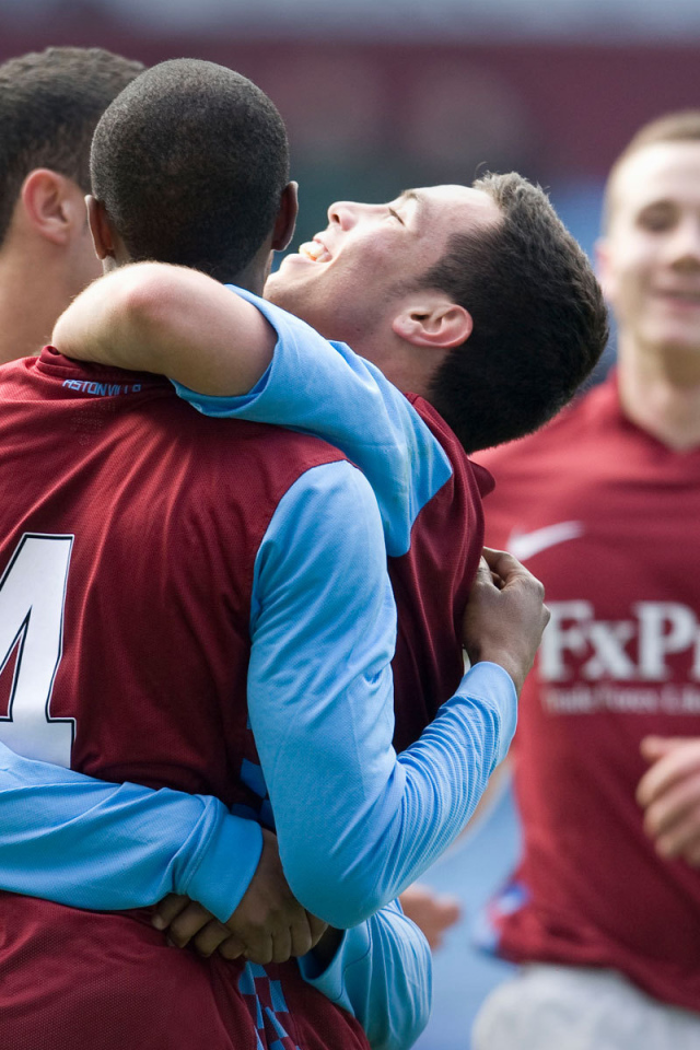 Известный клуб Астон Вилла