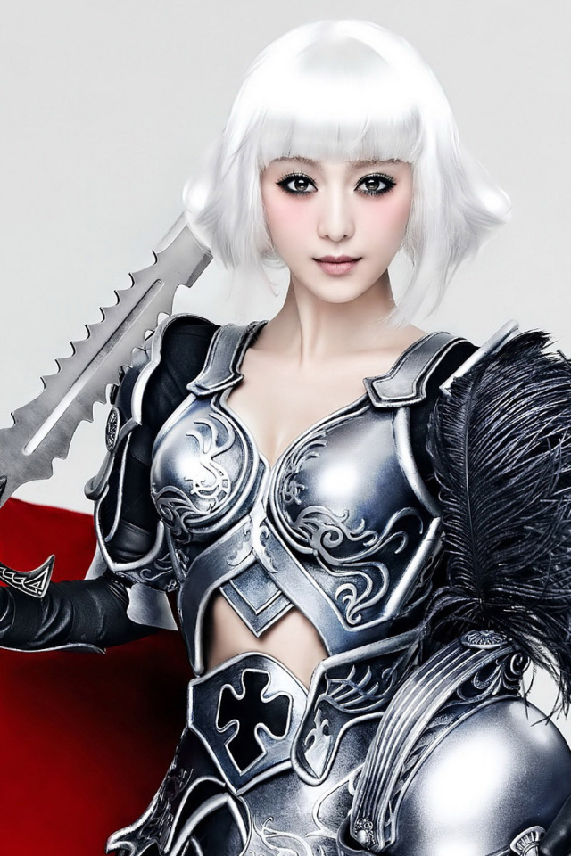 Девушка в доспехах