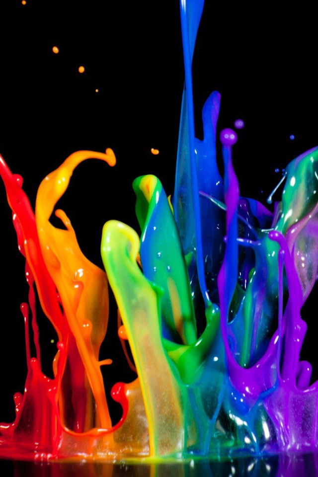 Всплески краски на черном фоне, искусство