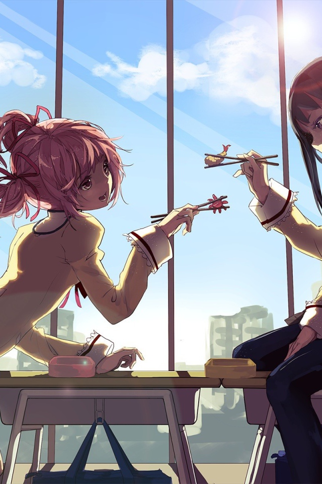 Девушки кушают свой обед, Девочка-волшебница Мадока