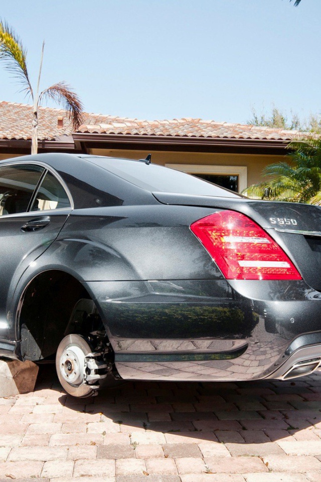 Автомобиль без колес