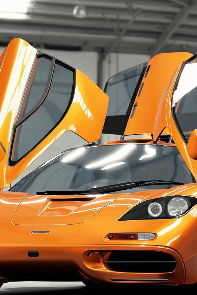 Оранжевый McLaren F1 Гиперкар