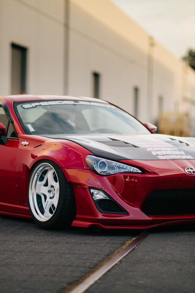 Scion на городской улице