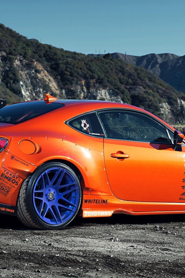 Спортивный оранжевый Scion