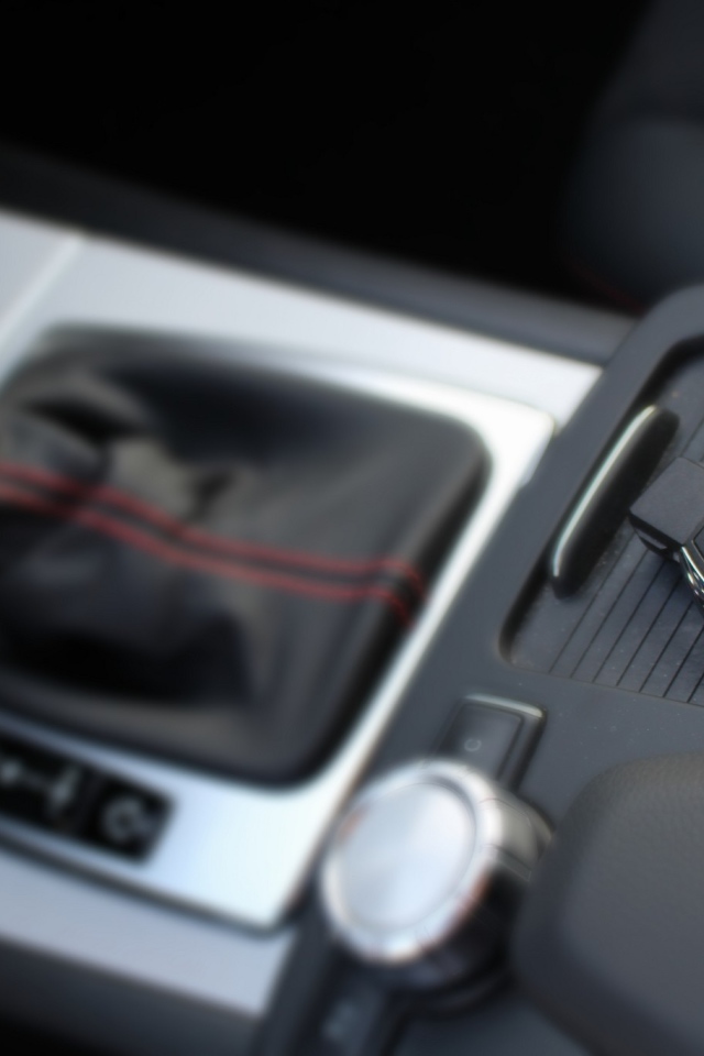 Интерьер дорогого автомобиля