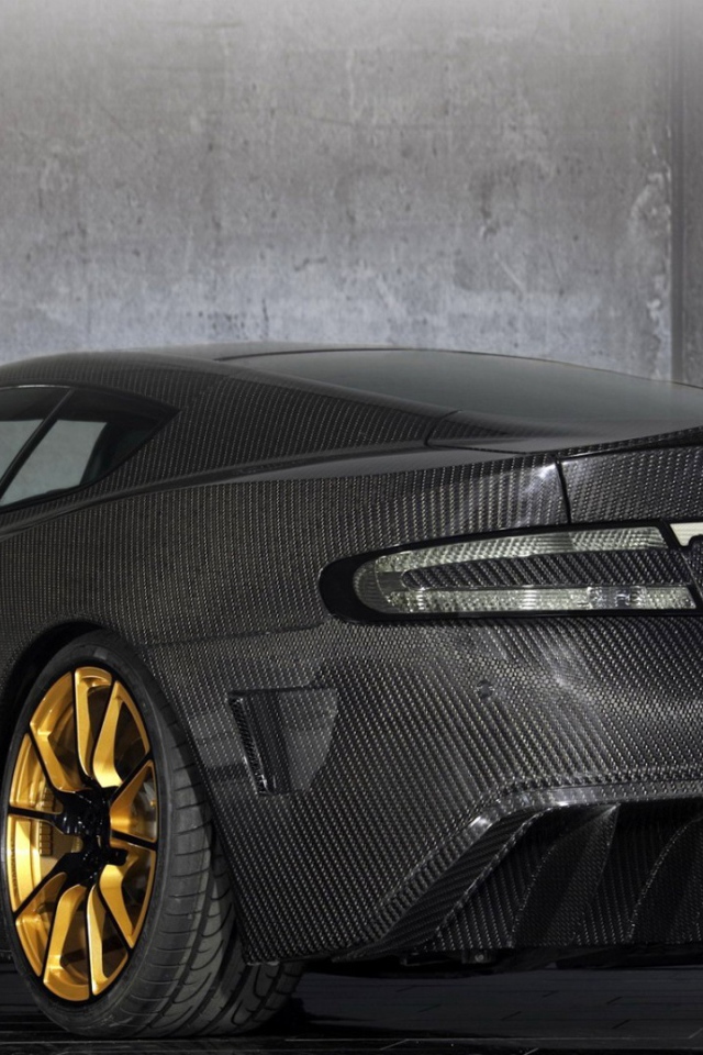 Текстура карбон на черном Aston Martin