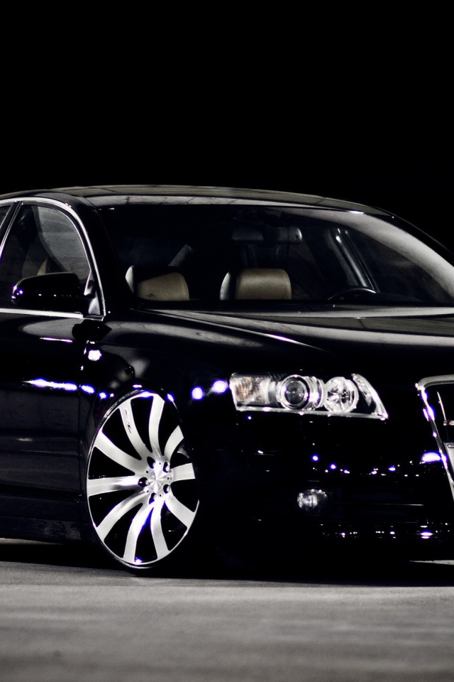 Великолепный городской автомобиль Ауди