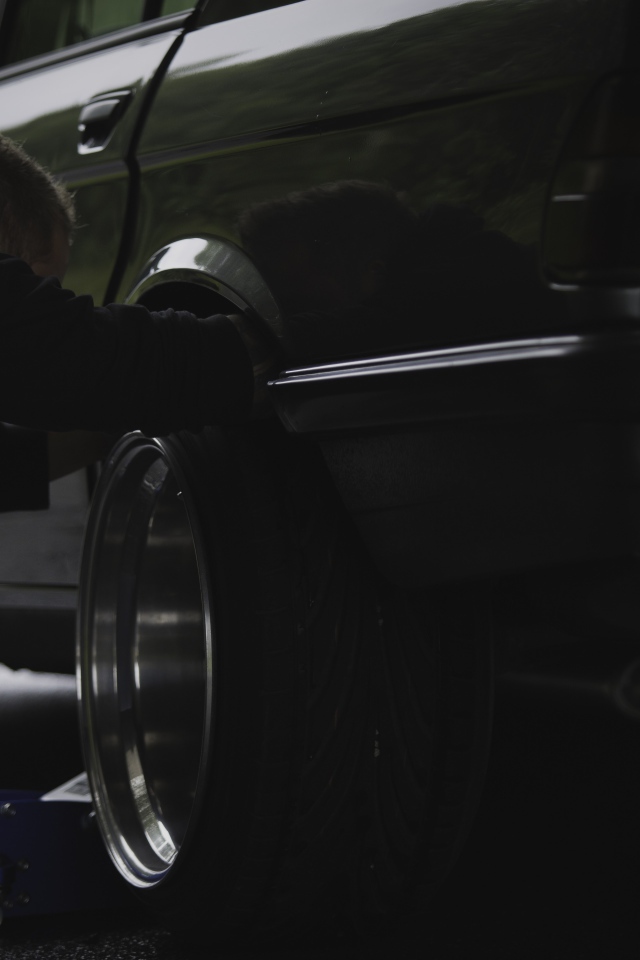 Замена колеса BMW E28