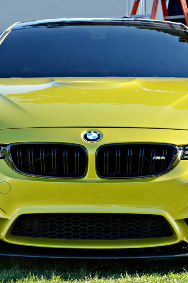 Yellow car BMW M4