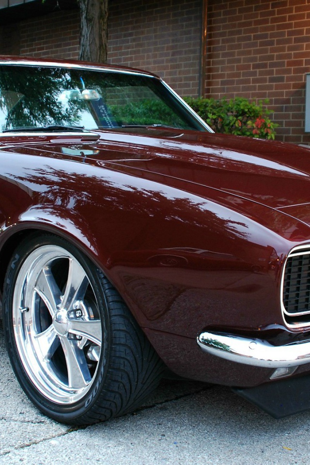 Мощный Chevrolet Camaro SS 1968