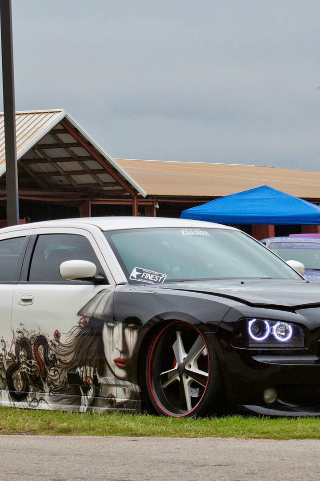 Рисунки на автомобиле Dodge Charger