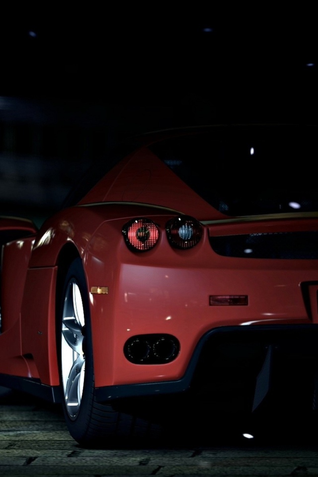 Автомобиль Ferrari Enzo во мраке