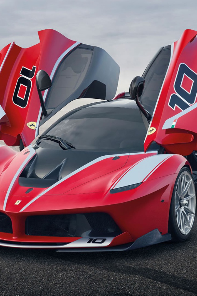 Феррари модель 2015 года