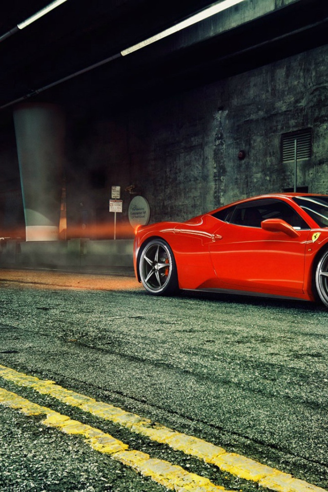 Итальянский автомобиль Феррари