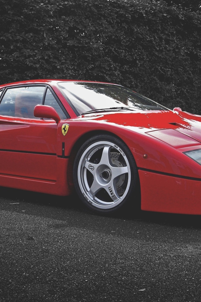 Красный феррари ф40