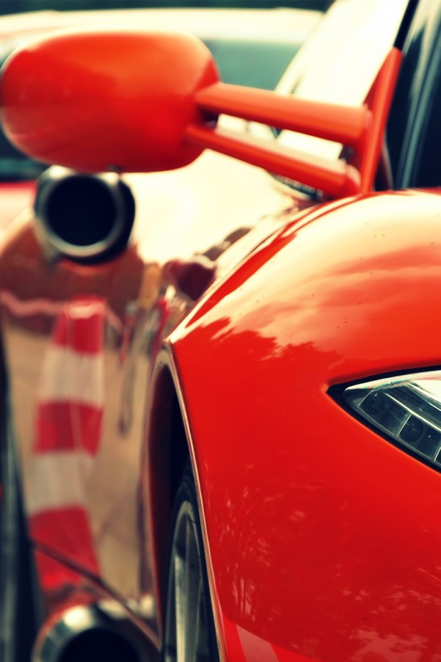 Красные Феррари Spyker