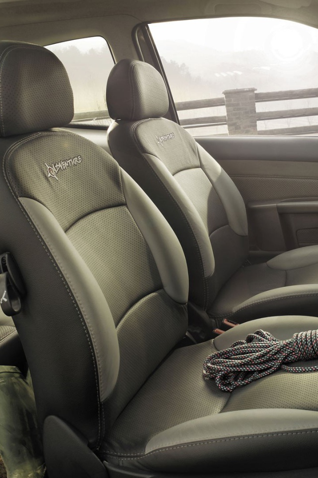 Салон автомобиля Fiat Strada