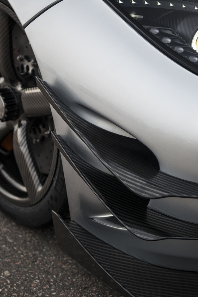 Фара автомобиля Koenigsegg Agera