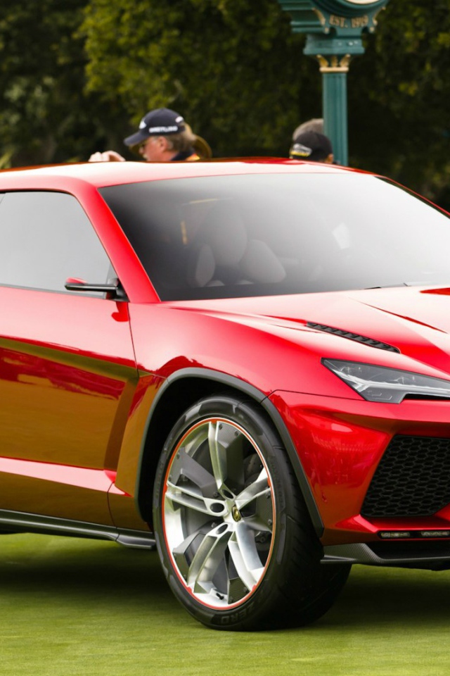 Красный Lamborghini Urus