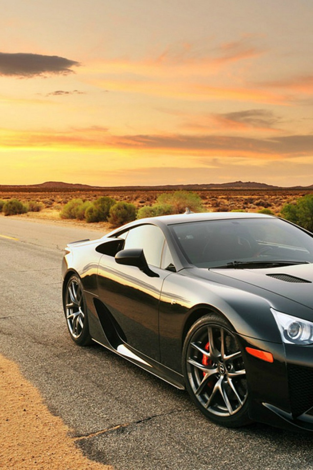 Спортивный автомобиль Lexus LFA