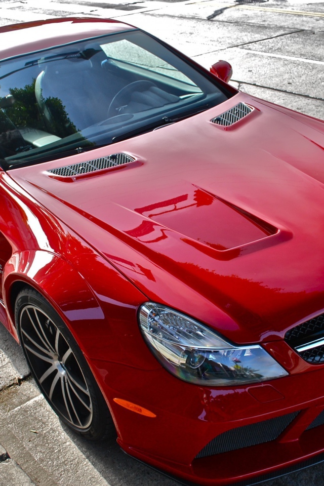 Великолепный красный Mercedes-Benz SL65 AMG