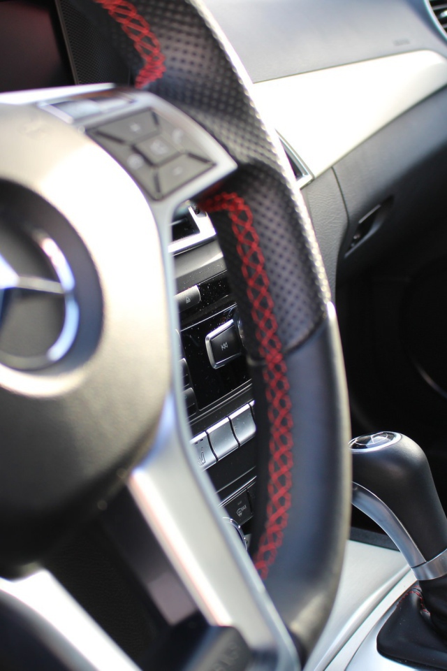 Рулевое колесо автомобиля Мерседес