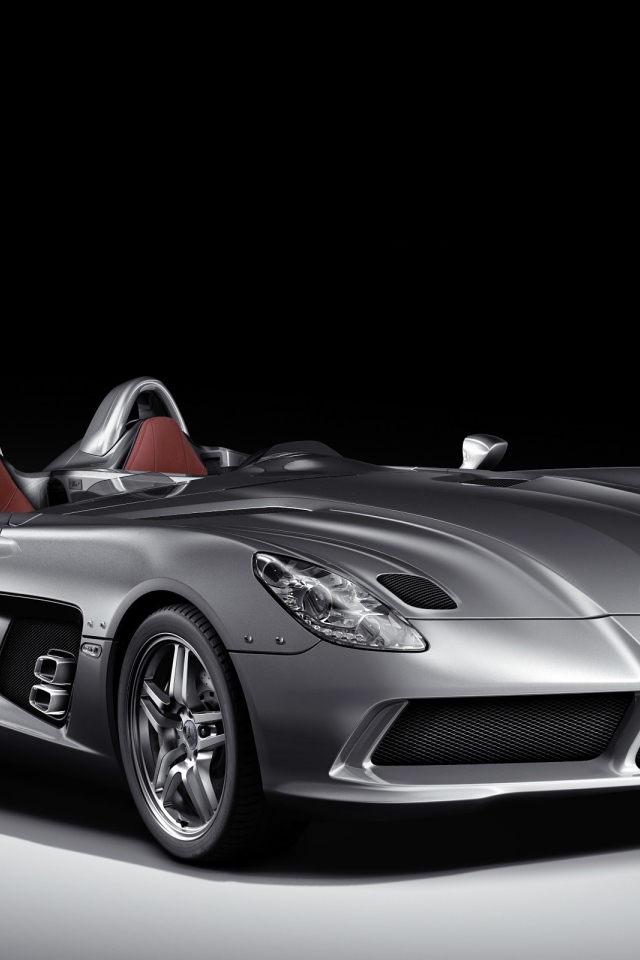 Необычный автомобиль Mercedes-Benz SLR Stirling Moss