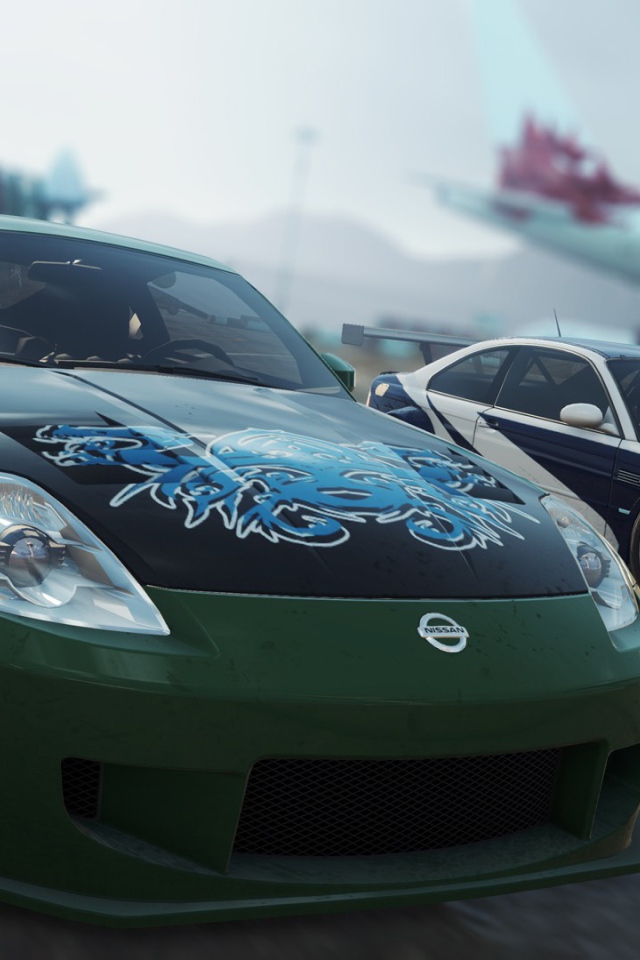 Зеленый спортивный Nissan 350Z