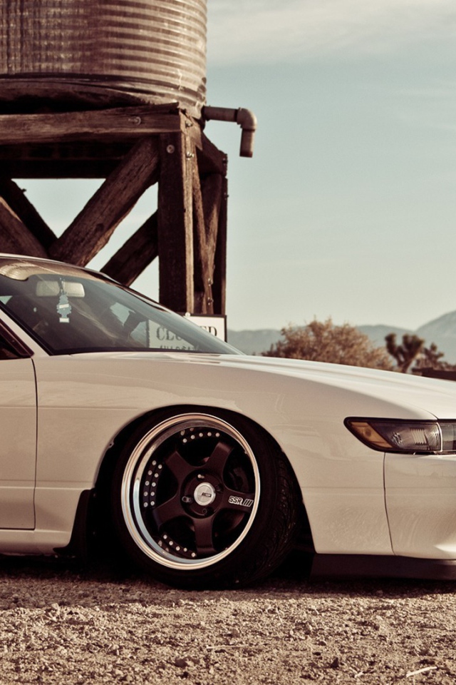 Ниссан на ферме