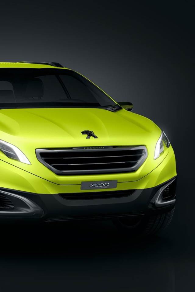 Красивый желтый Peugeot 2008