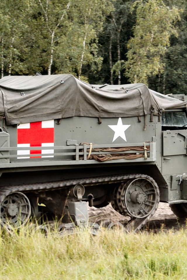 Медицинский военный автомобиль