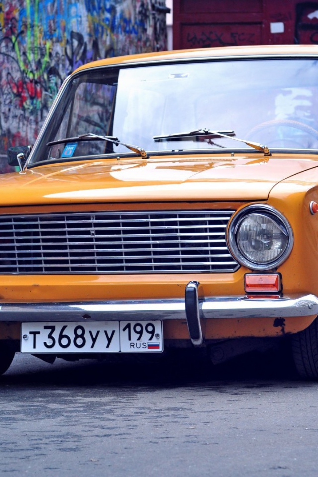 Оранжевый ВАЗ Копейка