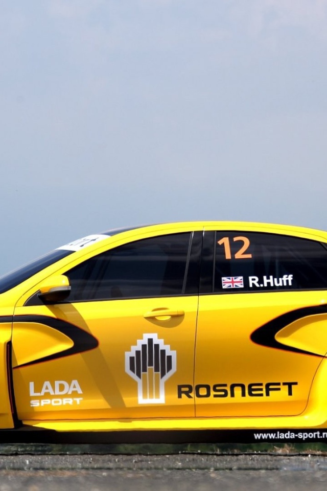 Российский автомобиль Лада Веста Спорт