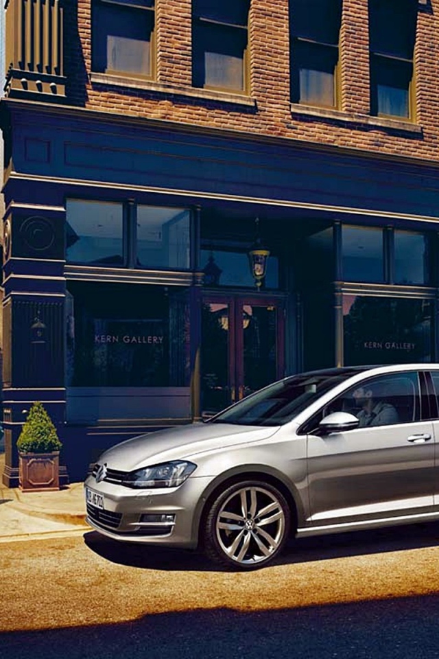 Автомобиль Volkswagen golf 7 в городе