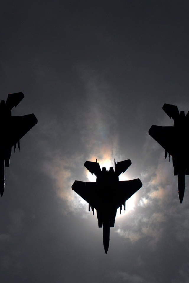 Отряд из пяти истребителей Ф-15