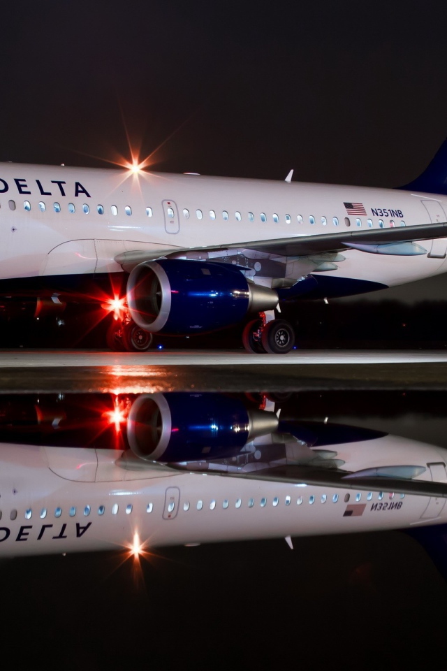 Пассажирский самолет компании Дельта