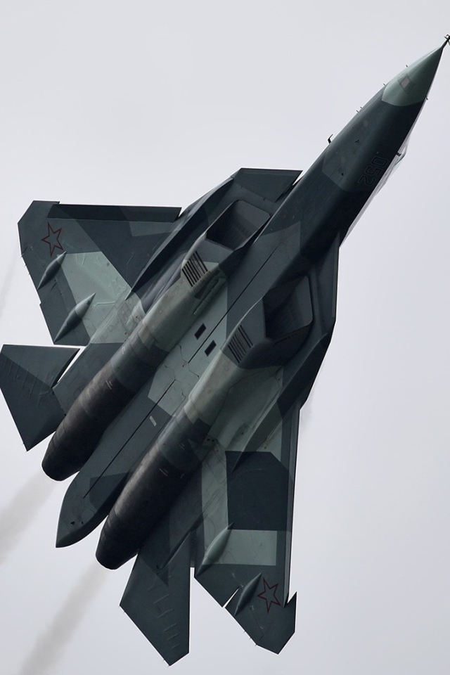 Реактивный истребитель Т-50